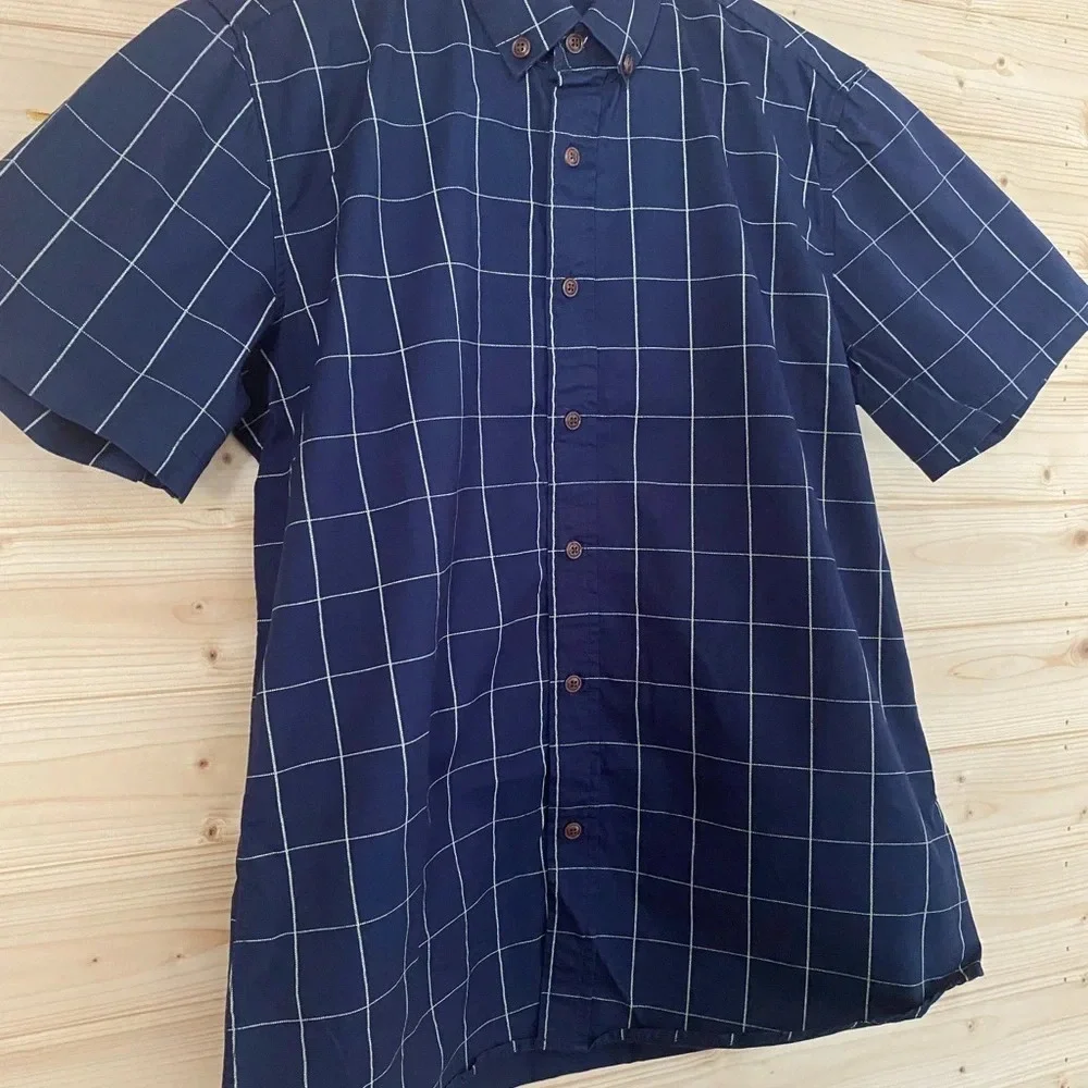 MUSE FATH Men's Small Preppy Navy Plaid Short Sleeve Collared Button Down Shirt